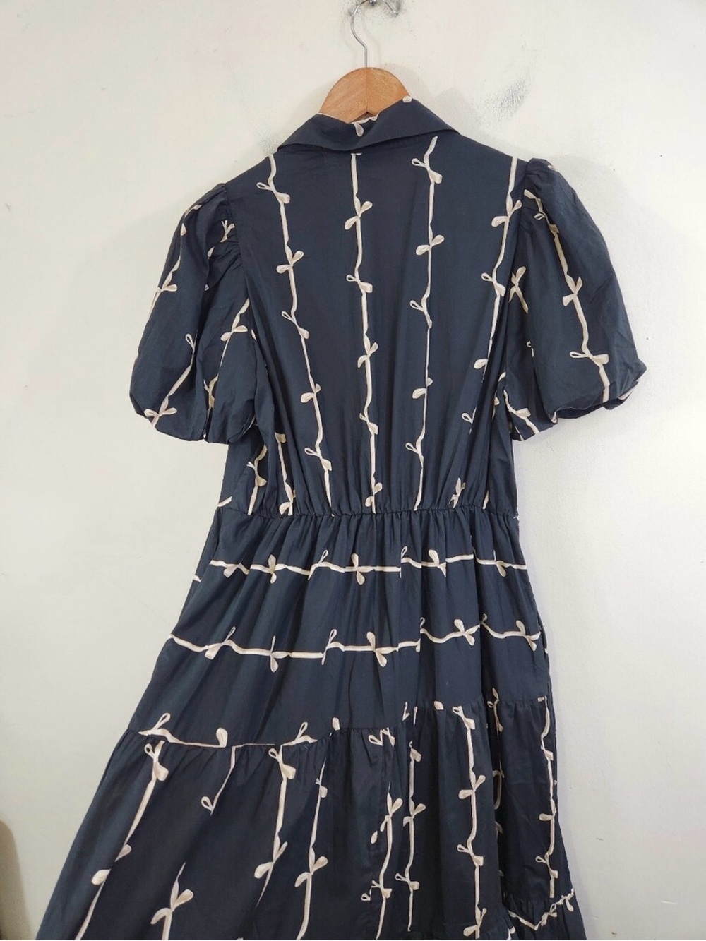 Entro Black Tie-Waist Printed Midi Dress - Picture 5 of 5